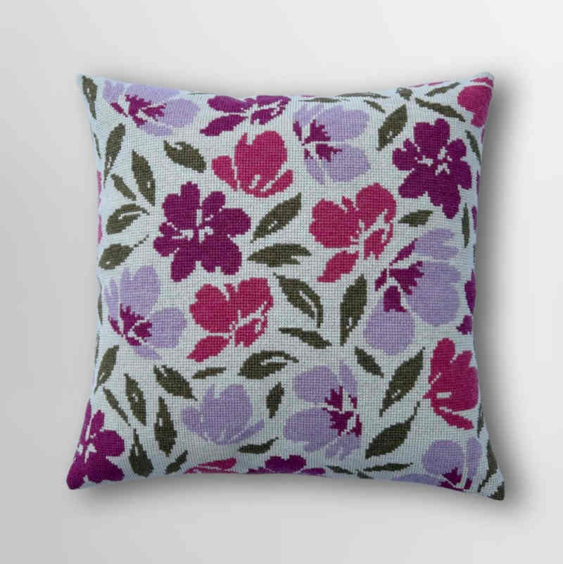Baldyre puder - broderi med blomster