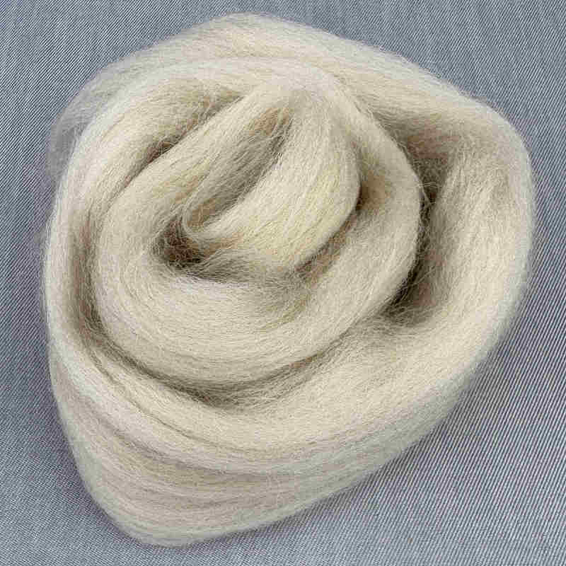 Corriedale uldfibre i farven sand