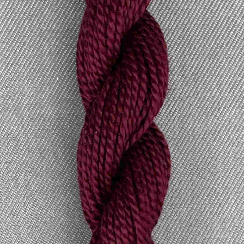broderigarn i vinrød