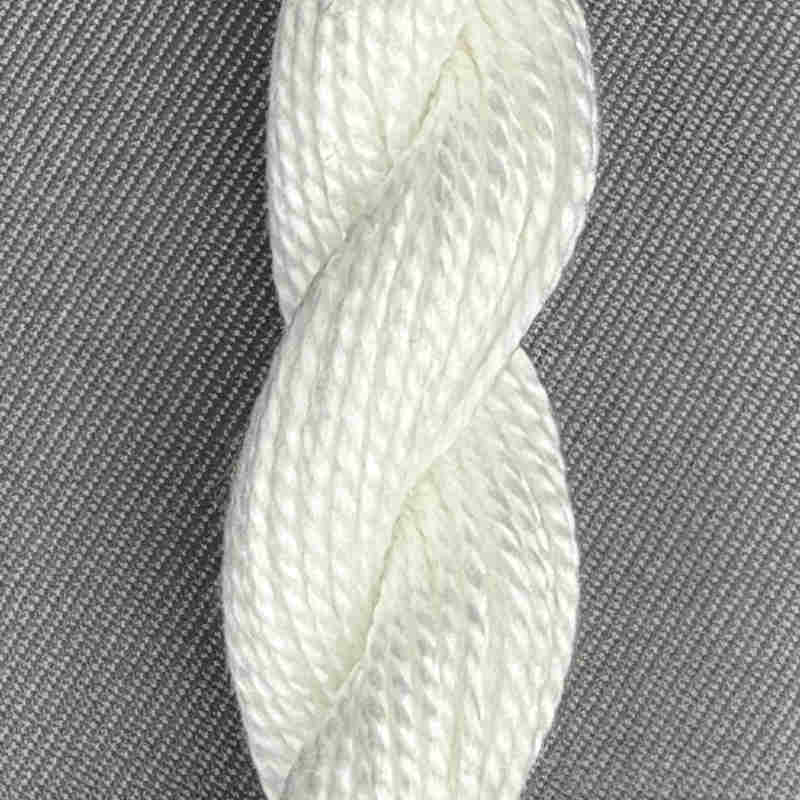hvidt broderigarn