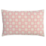 fru zippe puder med lyserødt cirkelmønster  