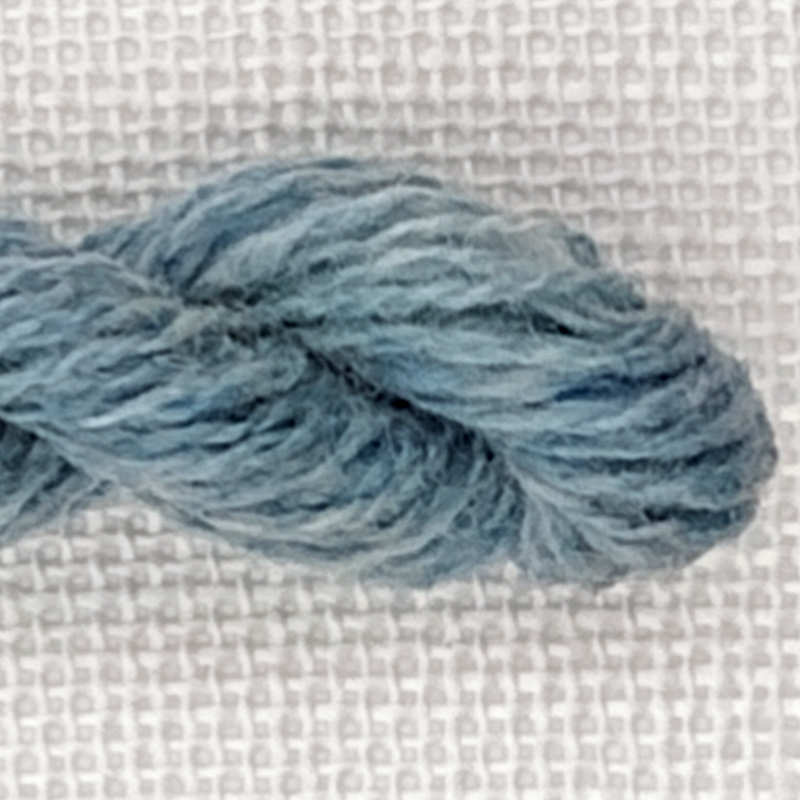 ooe uldgarn til broderi farve sky