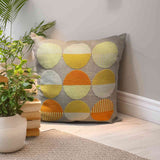 ooe broderikit  til pude, med gule og orange cirkler - yellow circles