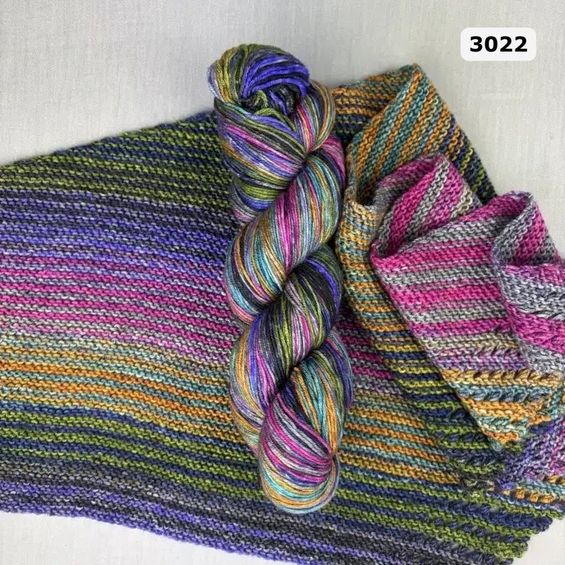 Uneek fingering garn fra urth yarns